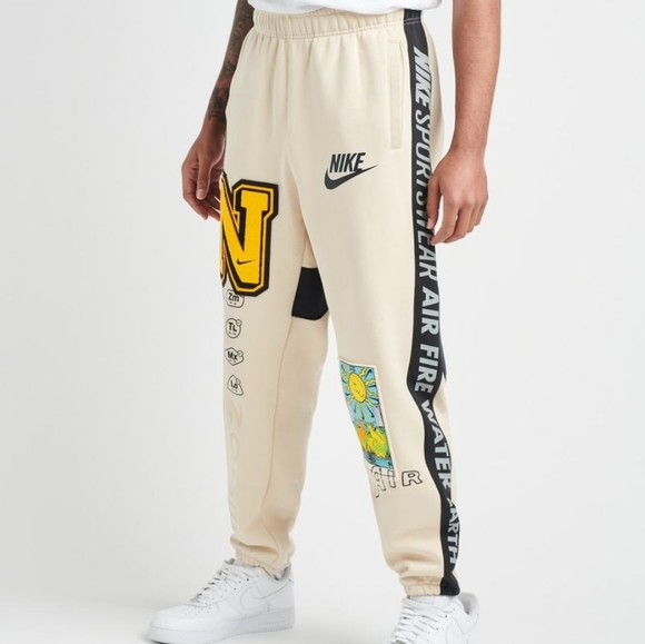 Nike patch joggers Clearance